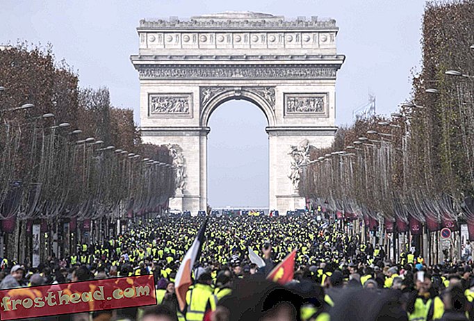 Réouverture de l'Arc de Triomphe après des actes de vandalisme lors des manifestations du «gilet jaune»