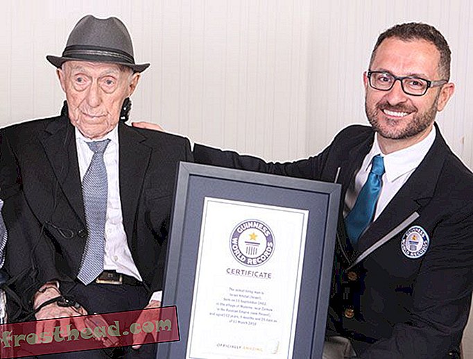 noticias inteligentes, noticias inteligentes arte y cultura - El hombre más viejo del mundo, un sobreviviente del Holocausto, muere a los 113 años
