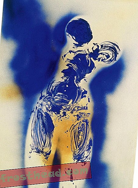 Podívejte se na experimentální umění Yves Kleina, který převzal panské sídlo Blenheim