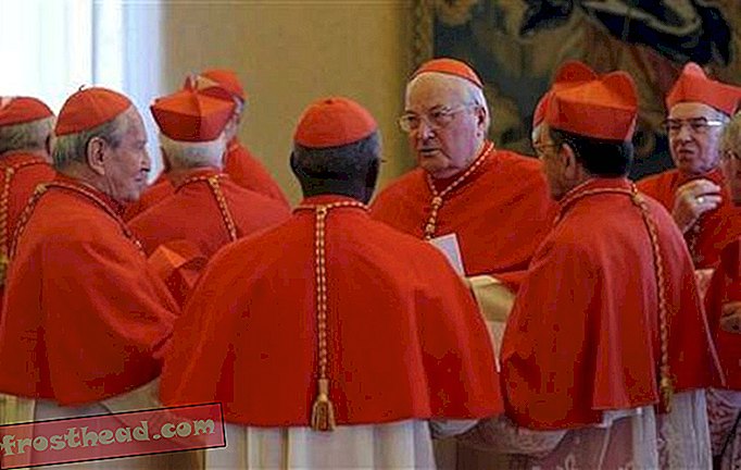 El obispo falso intenta colapsar la fiesta de elección del papa