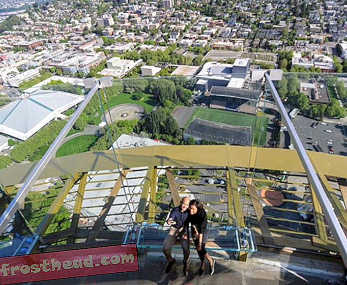 Kultowa igła kosmiczna Seattle przedstawia nowy wygląd po renowacji za 100 milionów dolarów