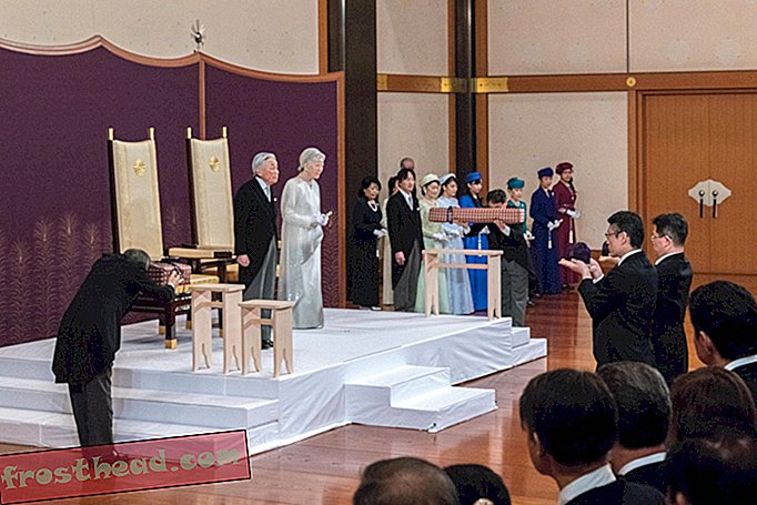 Voor het eerst in 200 jaar heeft de Japanse keizer de troon afgezworen
