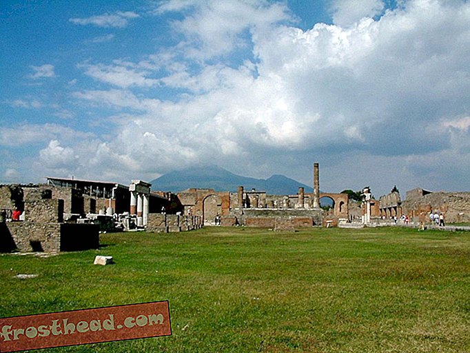 Pompei este acasă la mai multe bombe nedescozonate din al doilea război mondial