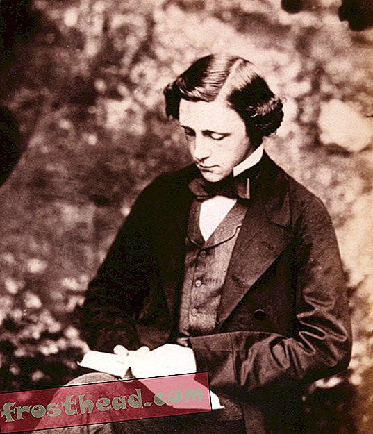 Lewis Carroll a tellement détesté la gloire qu'il a presque souhaité n'avoir jamais écrit ses livres
