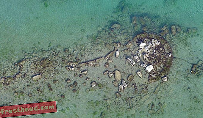 Salamise sadamast leitud ümmarguse torni jäänused