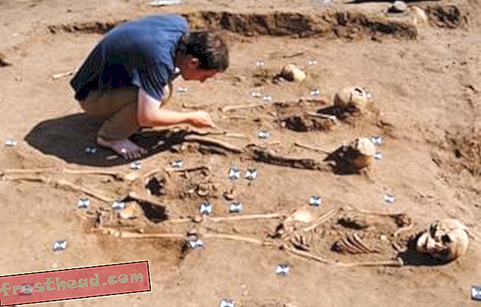 smarte nyheter, smarte nyhetshistorikk og arkeologi - English Mass Grave kaster nytt lys over svartedødens skrekk
