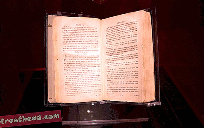 Силно съкратена „Библия на робите“ премахна пасажи, които може да насърчат въстанията