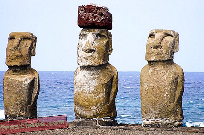 ईस्टर द्वीप की मूर्तियाँ मीठे पानी के स्रोतों को चिह्नित कर सकती हैं