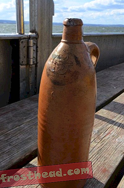 Laevahukust leitud 200-aastane alkohol on endiselt joodav