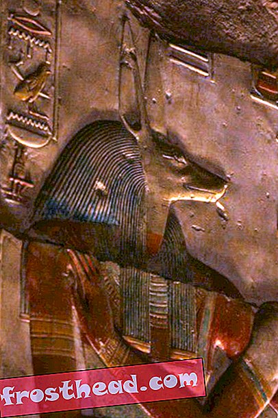 интелигентни новини, история на умни новини и археология - В Древен Египет хората платили за да станат храмови служители