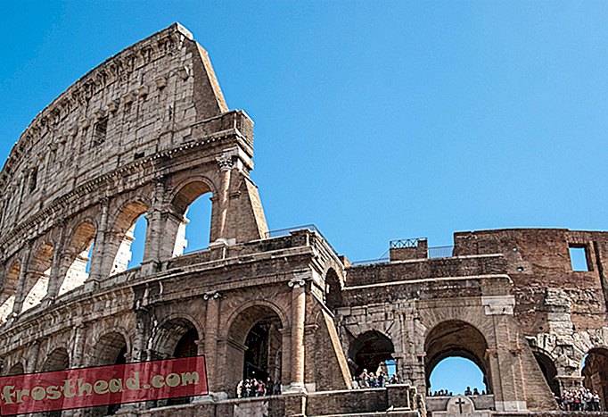 Rooma Colosseum avab külastajatele oma ülemise astme