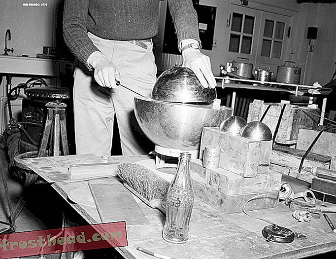 След Втората световна война учените проведоха смъртоносни тестове с неразгърнато ядро ​​на ядрената бомба