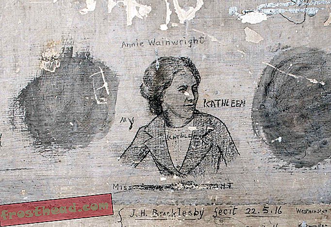 smarte nyheder, smarte nyhedshistorie og arkæologi - Kuratorer bevarer graffiti skrabet af WWI samvittighedsfulde indvendere