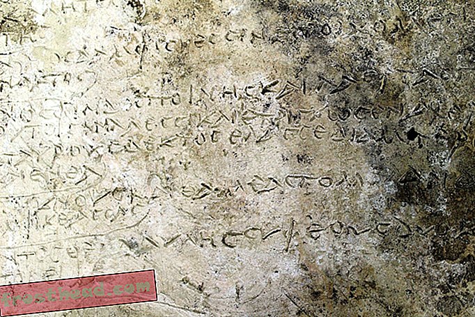 älykkäät uutiset, fiksut uutiset ja historia - Vanhin kreikkalainen fragmentti Homerosta löydetty savitablettilta