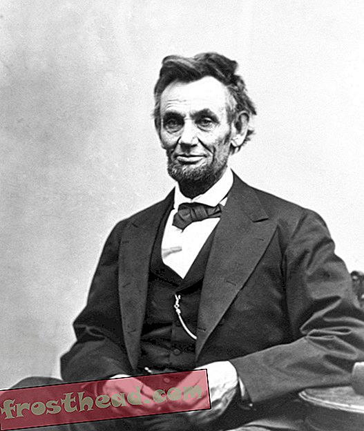 Rühm, mida tähistati Lincolni sündi peaaegu 150 aastat