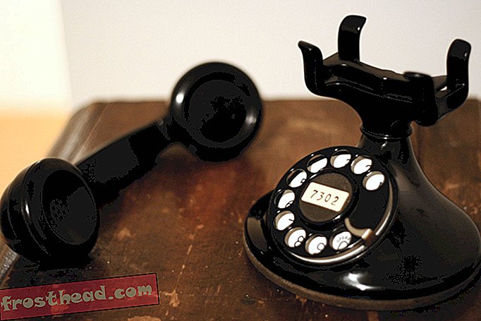 Les téléphones ont été réduits au silence pendant une minute après le décès d'Alexander Graham Bell