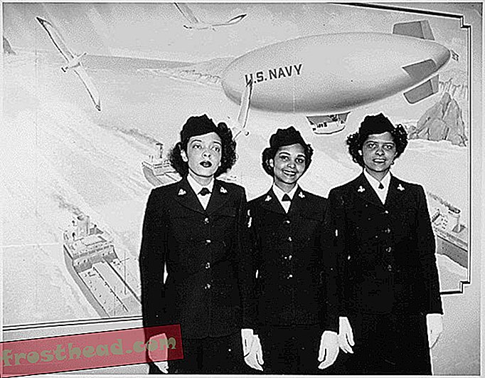 Valokuvat dokumentoivat ensimmäisiä mustia naisia, jotka palvelevat Yhdysvaltain laivaston kanssa