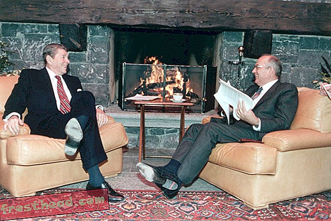 Reagan et Gorbatchev ont convenu de mettre fin à la guerre froide en cas d'invasion extraterrestre-nouvelles intelligentes, histoire des nouvelles intelligentes et archéologie