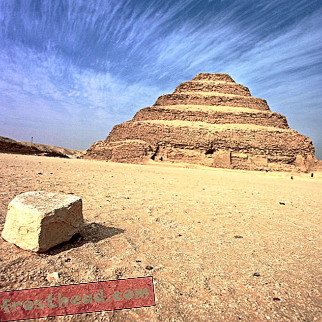 Restauratie van de oudste piramide van Egypte kan het beschadigen