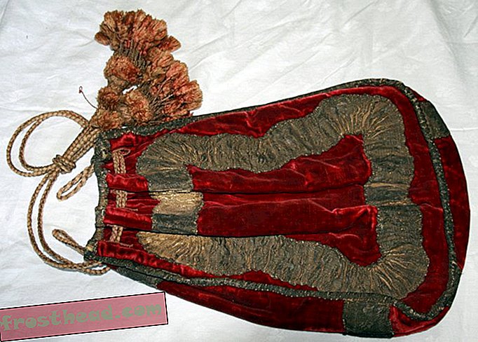 Is dit de tas die het gemummificeerde hoofd van sir Walter Raleigh vasthield?