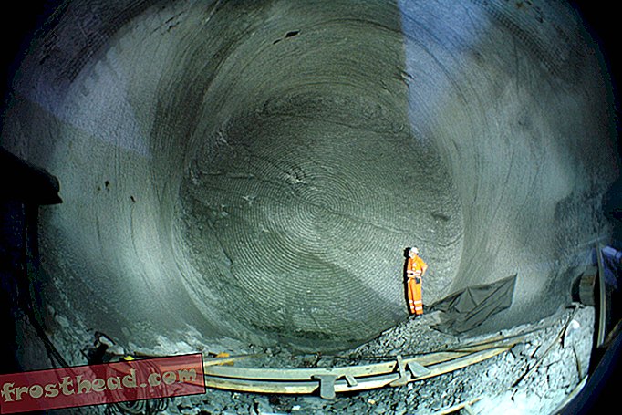 Най-дългият, най-дългият влак тунел в света предстои да се отвори