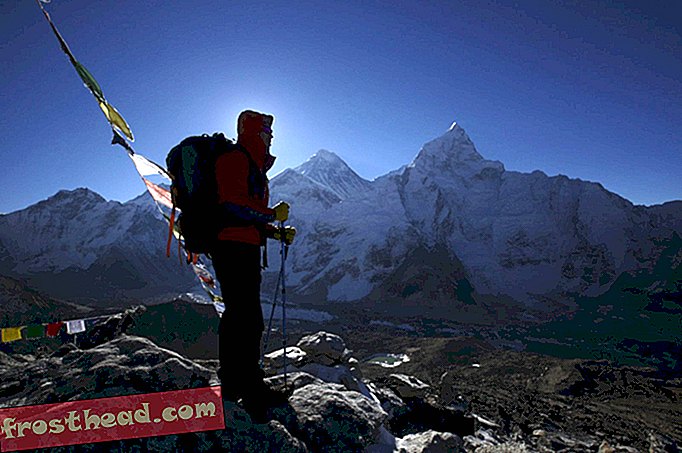älykkäät uutiset, älykkäät uutisajat ja innovaatiot - Kiipeä Mount Everest käytännöllisesti olohuoneestasi