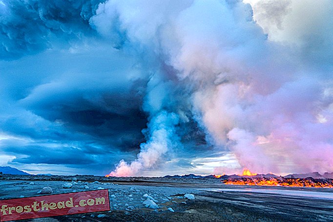 स्मार्ट समाचार, स्मार्ट समाचार विज्ञान - आइसलैंडिक ज्वालामुखी में डूबने से वैज्ञानिकों को संभावित विस्फोट के बारे में चिंता हुई है