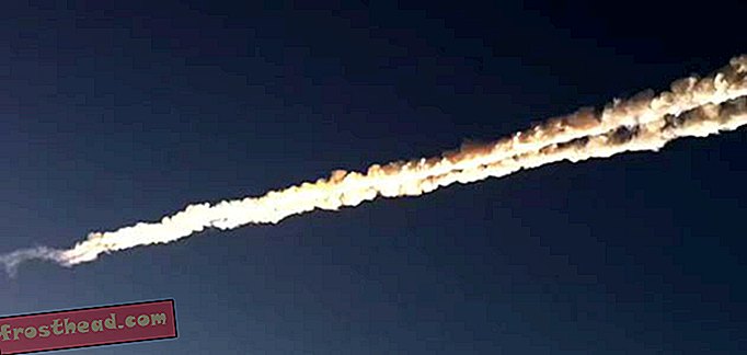 Massiver Meteor bricht in Russland auf und bringt Dutzende in ein Krankenhaus