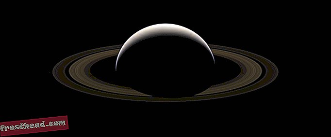 Sjene Saturnovih prstenova neredu s gornjom atmosferom