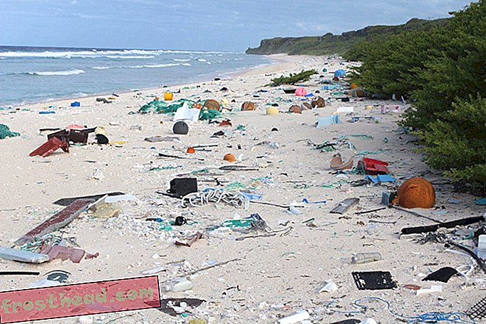 Esta isla remota está cubierta con 37 millones de pedazos de basura