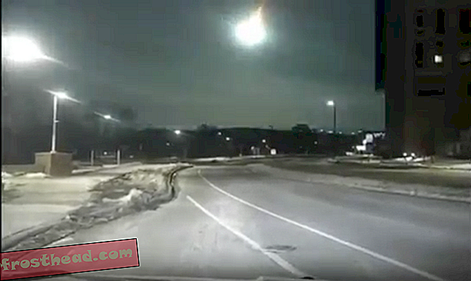 Lampu Meteor Hijau Muncul Menjelang Midwest Skies