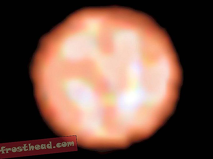 Les astronomes ont encore le meilleur look à la surface d'une étoile géante rouge