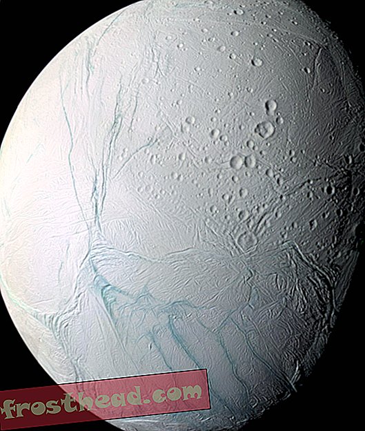 slim nieuws, slimme nieuwswetenschap - De ijzige maan van Saturnus Enceladus kan een gigantisch vloeibaar watermeer hebben