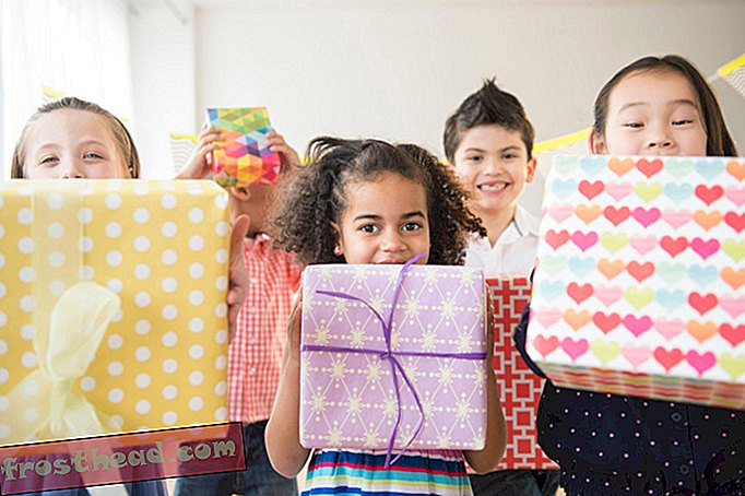 smarte nyheter, smarte nyhetsvitenskap - Ikke gi barna dine gaver for å vise kjærlighet