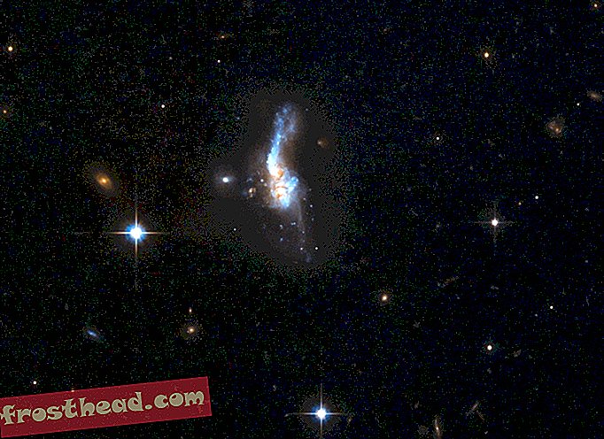 Nueva imagen del Hubble captura la colisión de dos galaxias