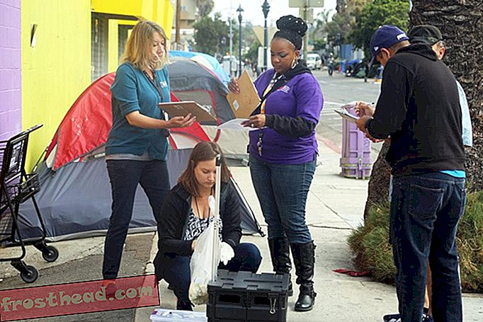 San Diego overspoelt zijn straten met bleek om hepatitis een uitbraak te bevatten