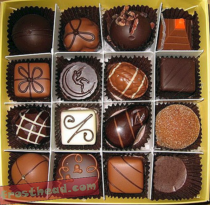 चॉकलेट की बस एक निबल Satiate Cravings के लिए पर्याप्त है