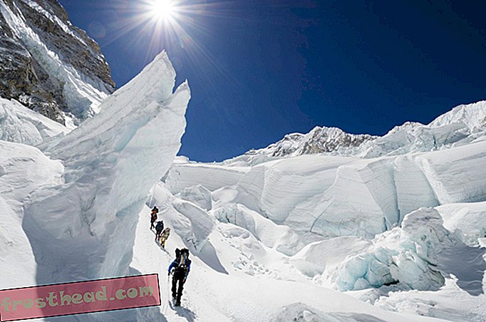 Everesti mägironijatel on nüüd keelatud üks surmav marsruut