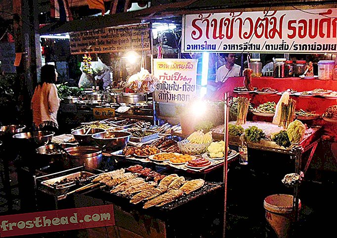 Bangkok Tidak Akan Mengharamkan Makanan Street Selepas Semua