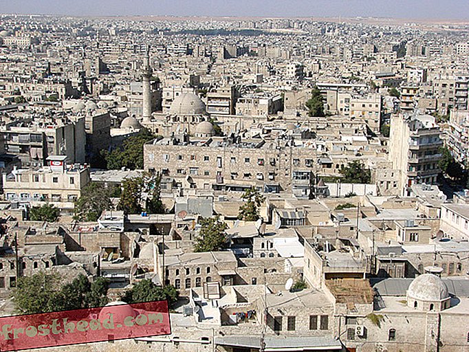 סוק מימי הביניים ברשימה של אונסק"ו בסוריה נשרף, הופצץ