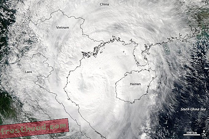 intelligente Nachrichten, intelligente Nachrichten - Während sich die Ostküste auf Sandy konzentrierte, zerschlug Taifun Son-tinh Ostasien