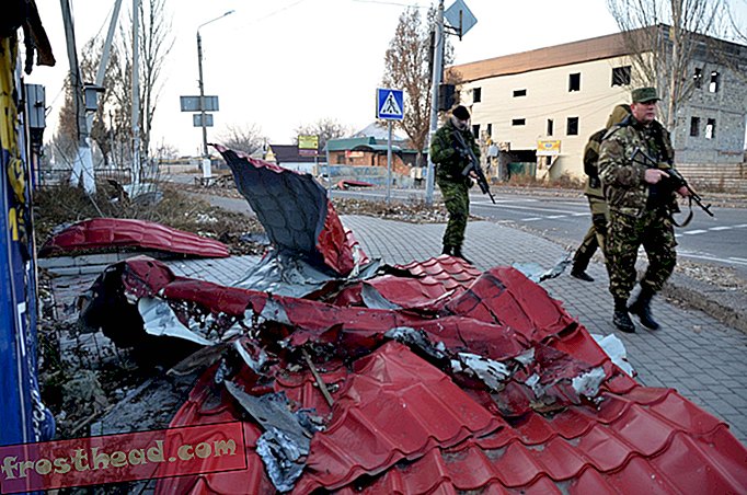 Ruski tanki in čete se vlivajo v Ukrajino, pravi Nato-pametne novice