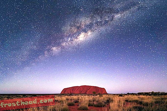 רוק ארט Uluru.jpg